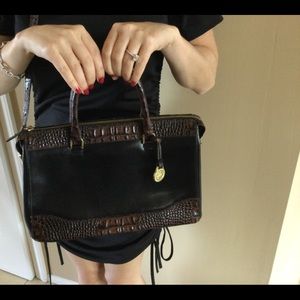 Like New Brahmin black and brown croc leather crossbody bag EUC